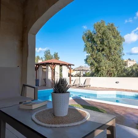 Musses Hersonissos (Crete)